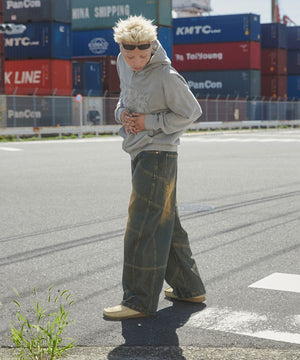 グレー　モデル：178㎝　L着用