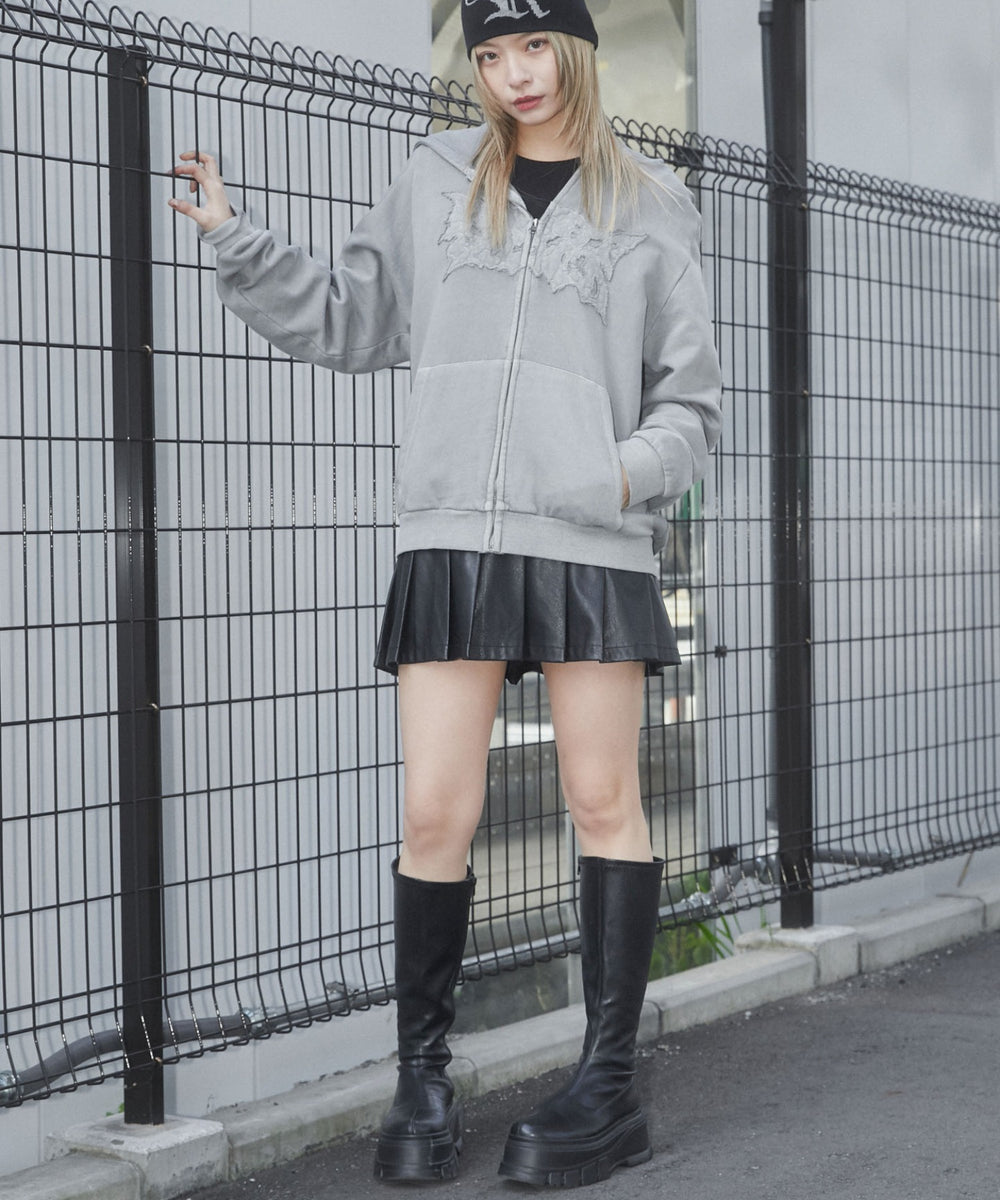 グレー モデル：169cm L着用