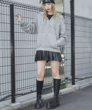 グレー モデル：169cm L着用