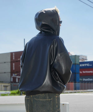 ブラック モデル：178cm L着用