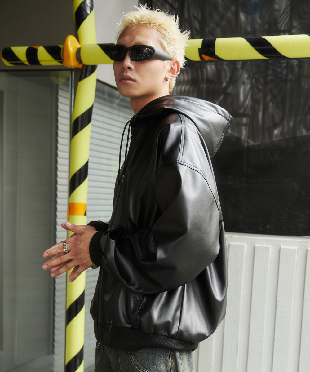 ブラック モデル：178cm L着用