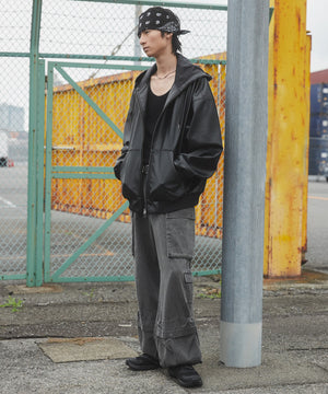 ブラック モデル：180cm L着用