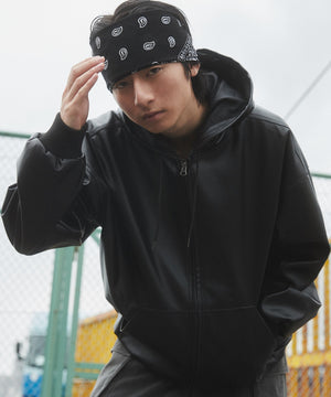 ブラック モデル：180cm L着用