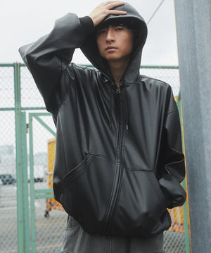 ブラック モデル：180cm L着用