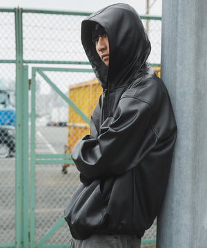 ブラック モデル：180cm L着用