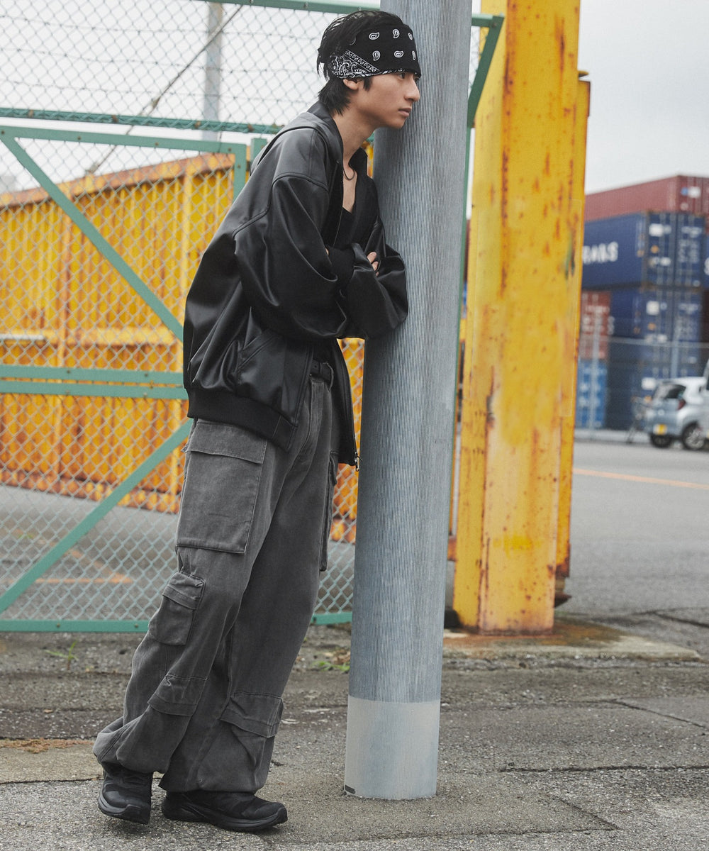 ブラック モデル：180cm L着用