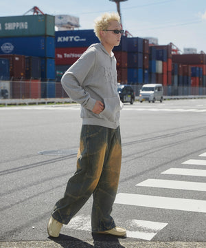 デニム中濃加工　モデル：178㎝　L着用