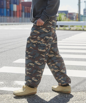 柄1 モデル：178㎝　L着用