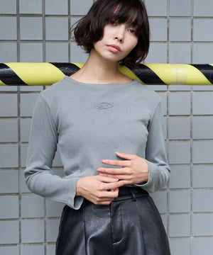 グレー モデル：160cm サイズF着用