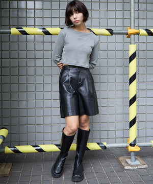 グレー モデル：160cm サイズF着用