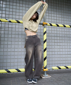 ベージュ　モデル：160㎝　F着用