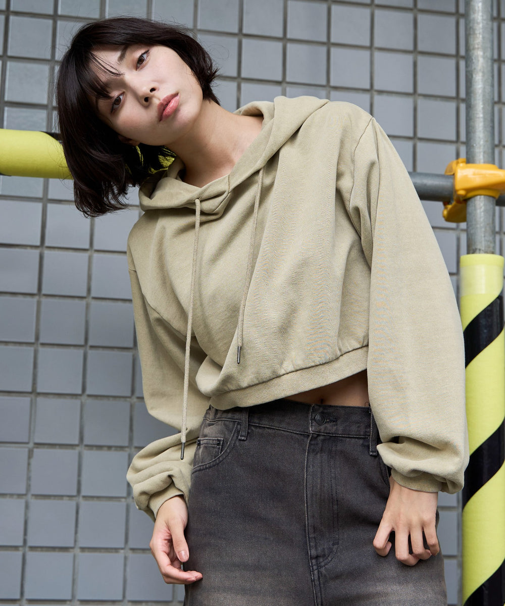 ベージュ　モデル：160㎝　F着用