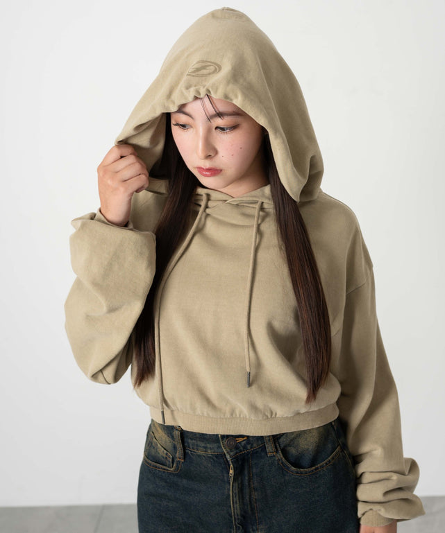 ピグメントショートグラフィックプルパーカー【一部店舗限定】｜WEGO