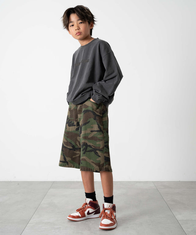 スミクロ モデル：145cm サイズ150cm着用