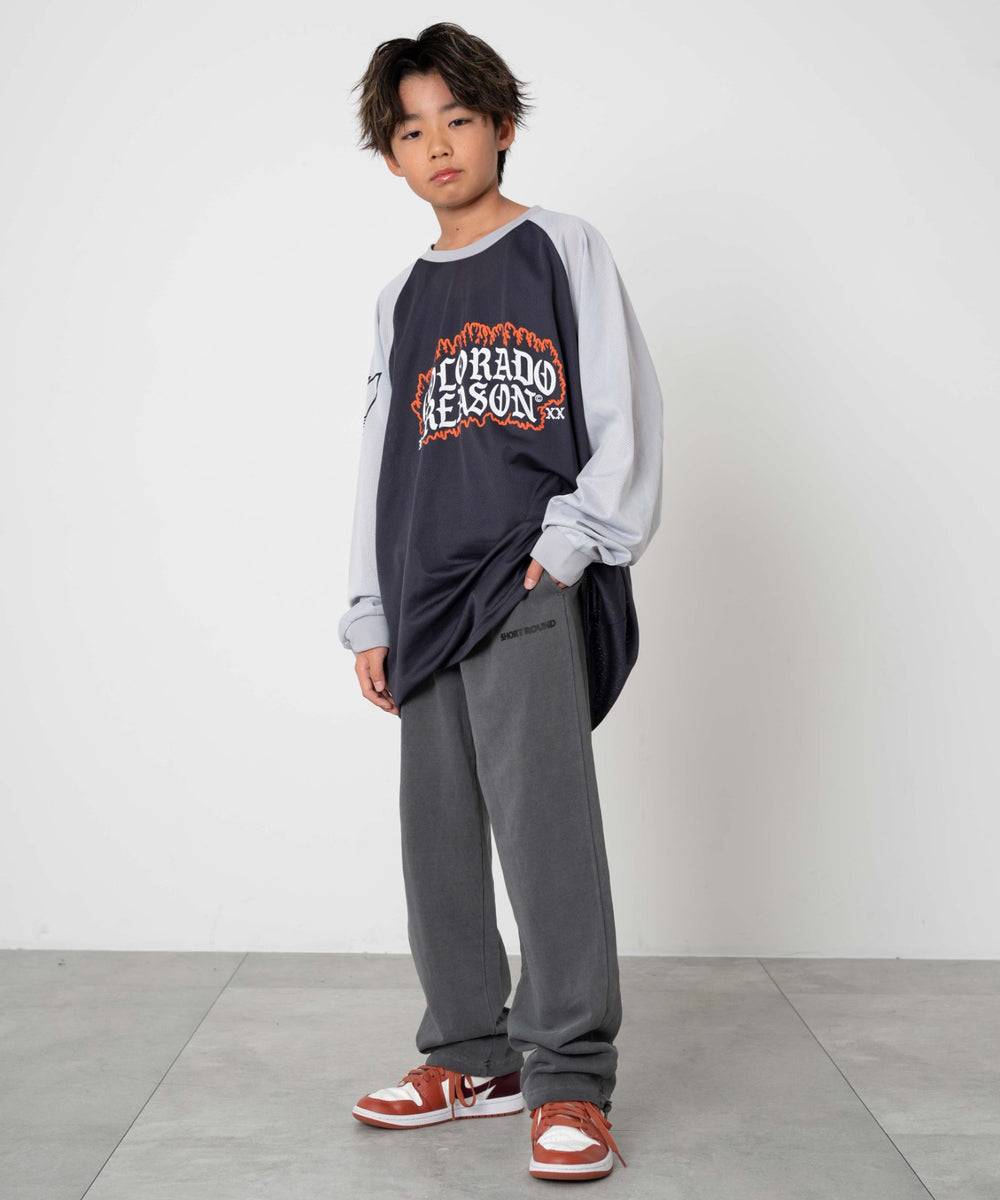 スミクロ モデル：145cm サイズ150cm着用