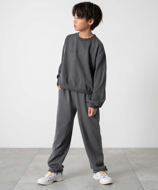 スミクロ モデル：145cm サイズ150cm着用