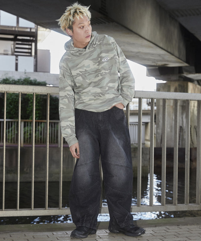 柄2 モデル：178cm L着用