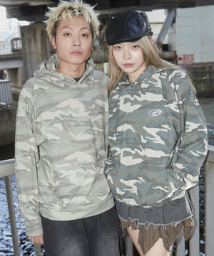 パターンメタルワンポイントプルパーカー