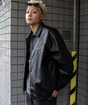 ブラック モデル：178cm L着用