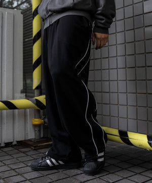 ブラック モデル：178cm L着用