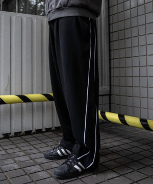 ブラック モデル：178cm L着用