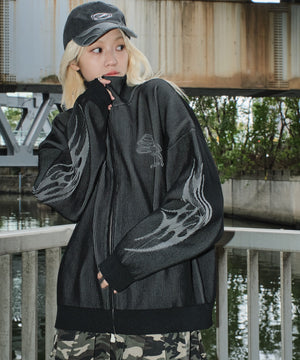 ブラック モデル：172cm M着用