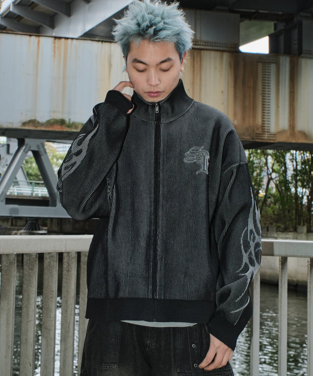 ブラック モデル：178cm L着用