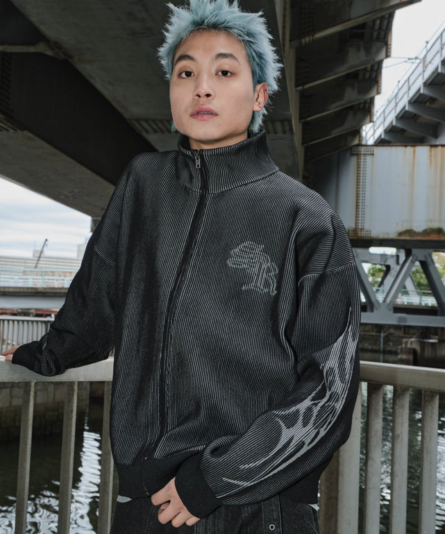 ブラック モデル：178cm L着用