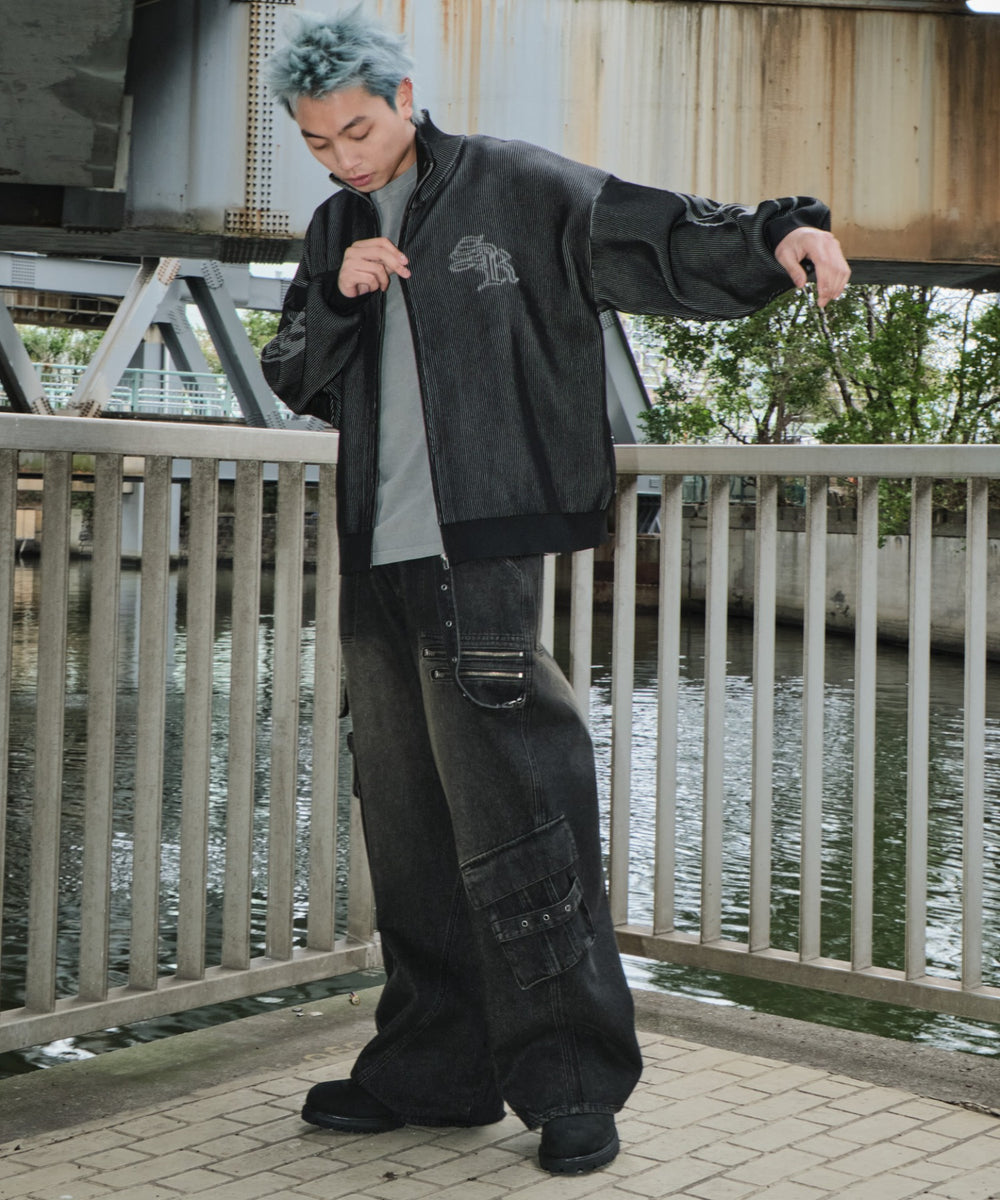 ブラック モデル：178cm L着用