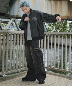 ブラック モデル：178cm L着用