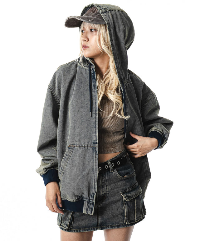 デニム淡加工 モデル：172cm M着用