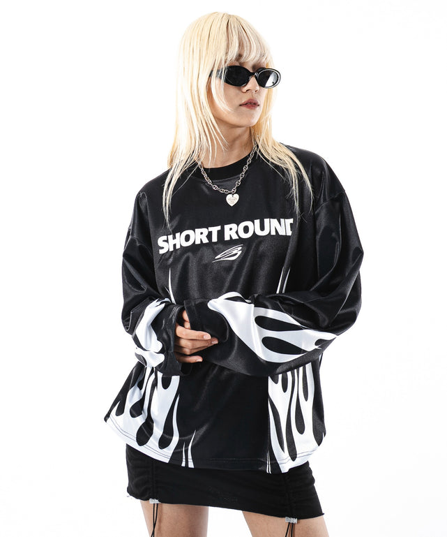 ブラック モデル：172cm L着用