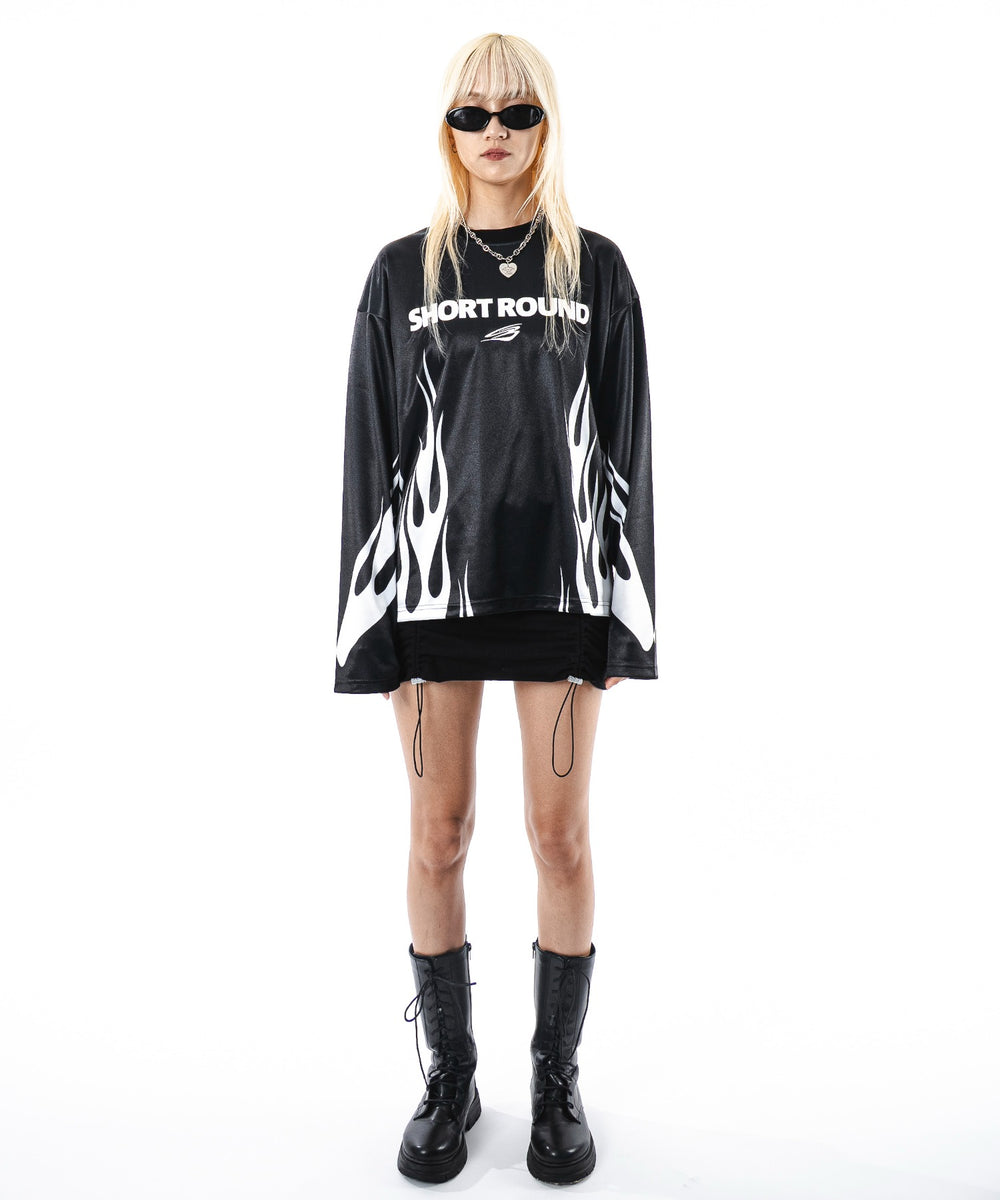 ブラック モデル：172cm L着用