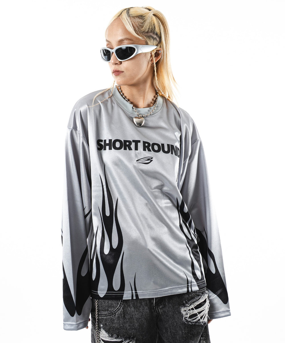 グレー モデル：172cm L着用