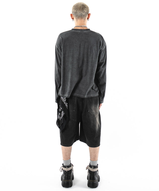 スミクロ モデル：180cm L着用