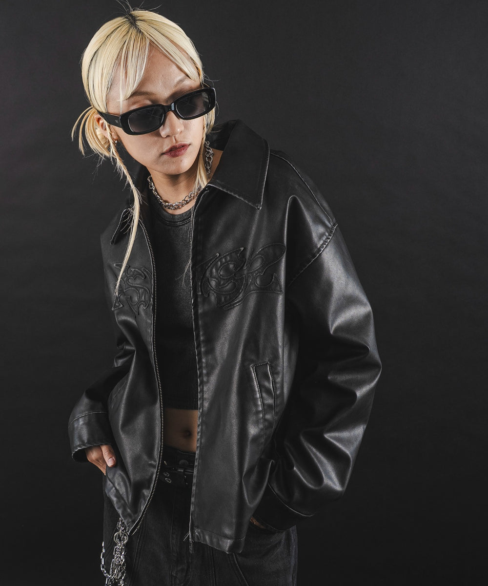 ブラック モデル：172cm L着用