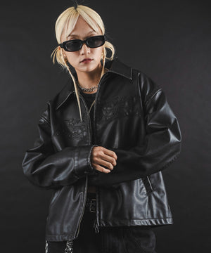 ブラック モデル：172cm L着用