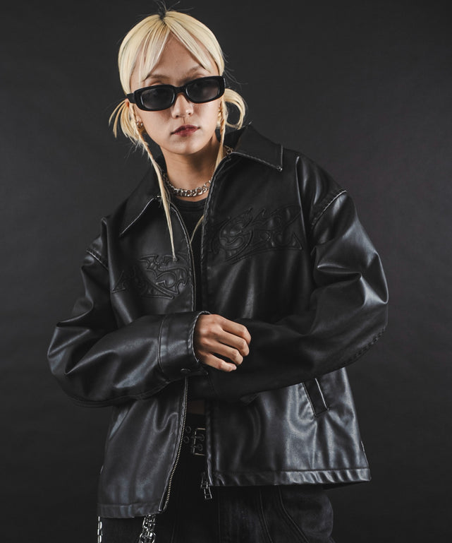 ブラック モデル：172cm L着用