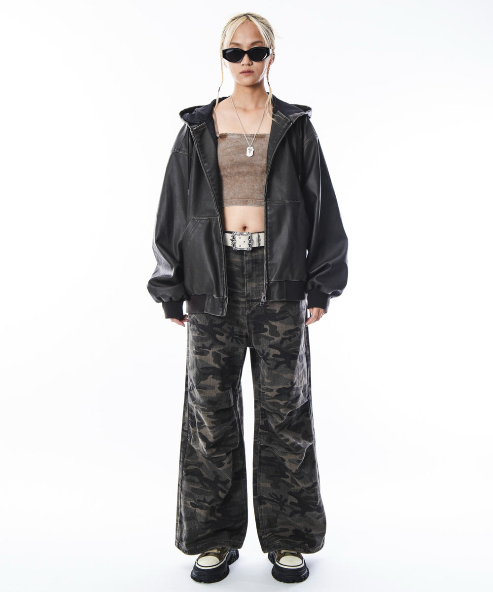 ブラウン　モデル：172cm M着用