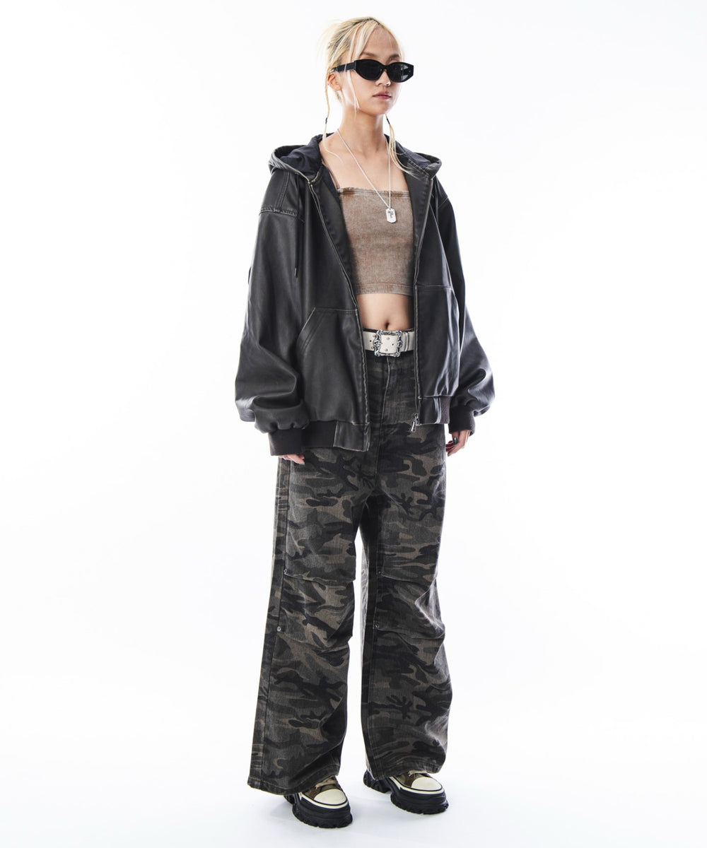 ブラウン　モデル：172cm M着用