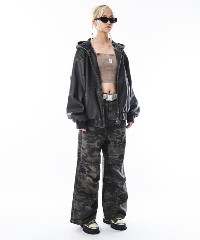 ブラウン　モデル：172cm M着用