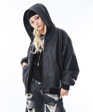 ブラック　モデル：172cm M着用