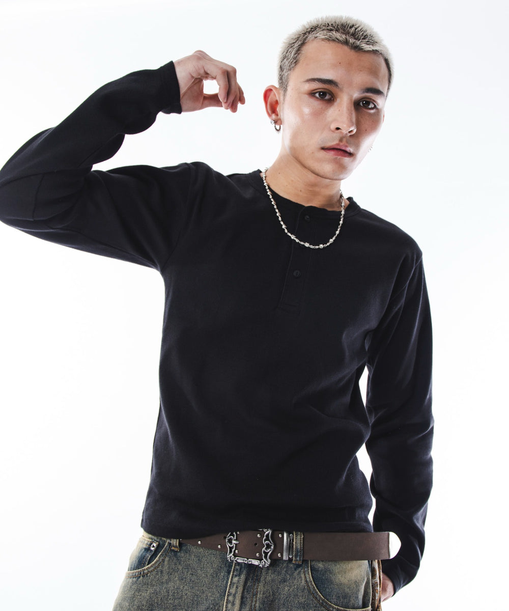 ブラック　モデル：180cm L着用