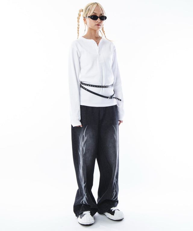 ホワイト　モデル：172cm M着用