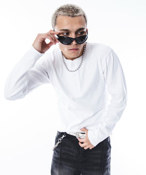 ホワイト　モデル：180cm L着用