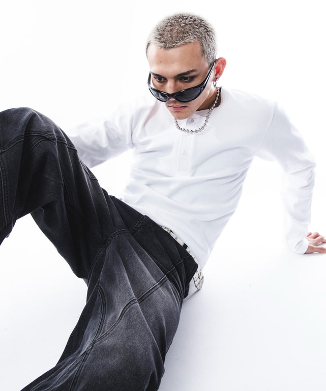 ホワイト　モデル：180cm L着用