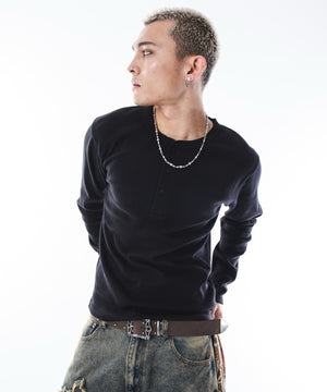 ブラック　モデル：180cm L着用