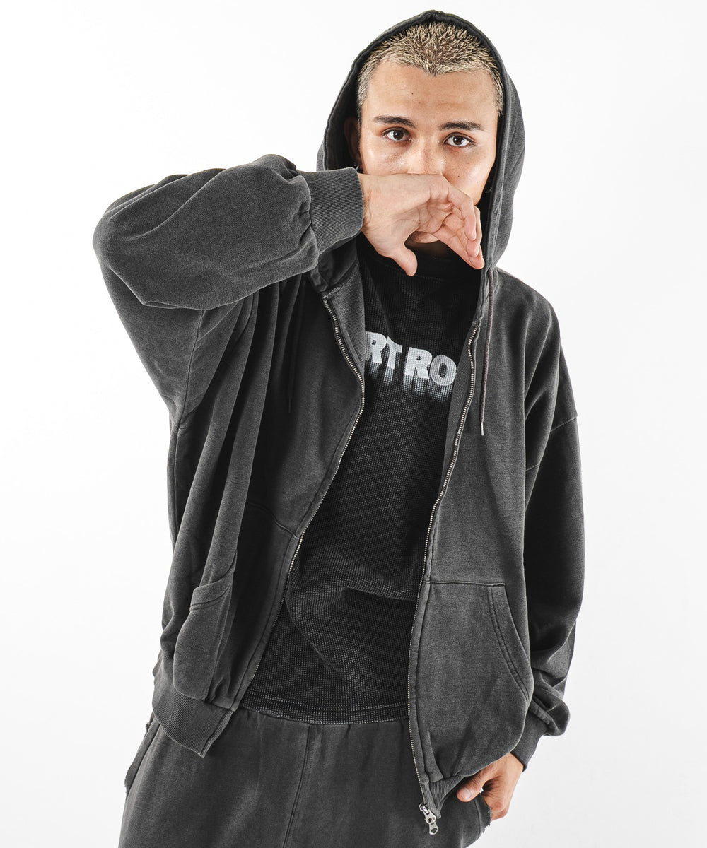 ブラックソノタ モデル：180cm L着用