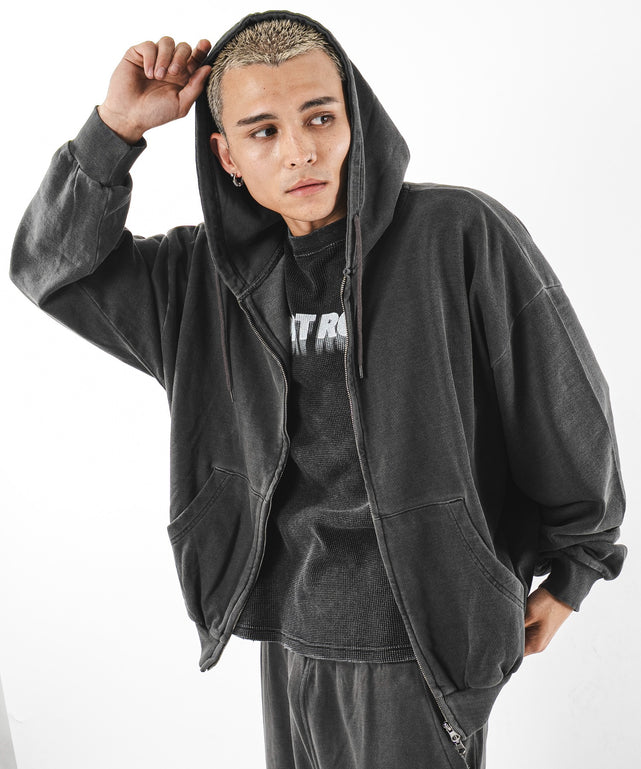 ブラックソノタ モデル：180cm L着用