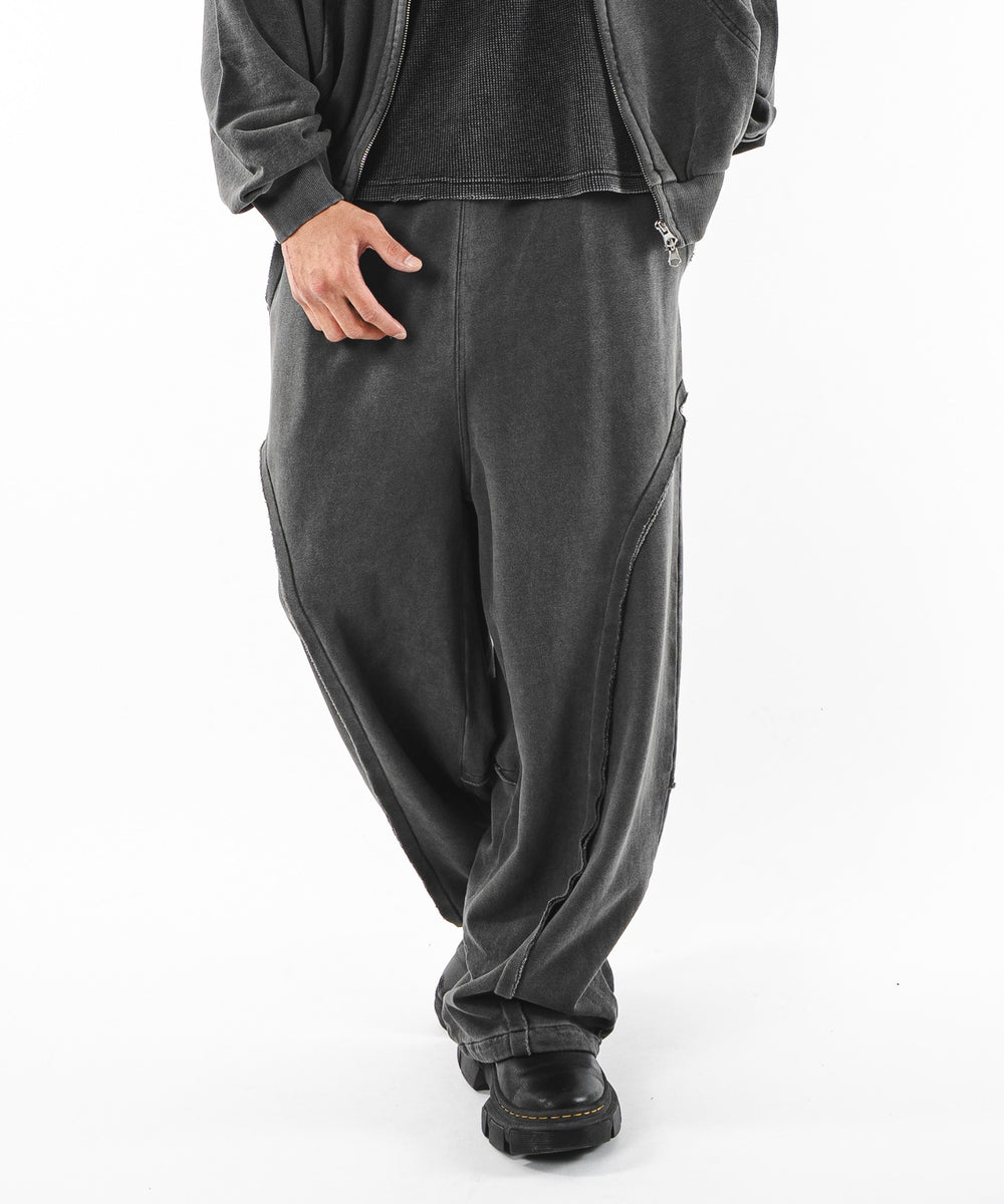 ブラックソノタ モデル：180cm L着用